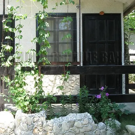 مكان تخييم Sea Villas Vania